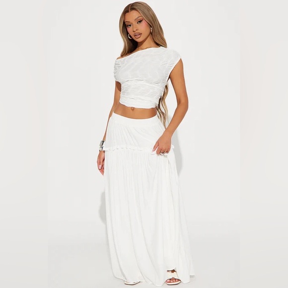 Fashion Nova Lily Maxi Skirt - White Small - Picture 2 of 5